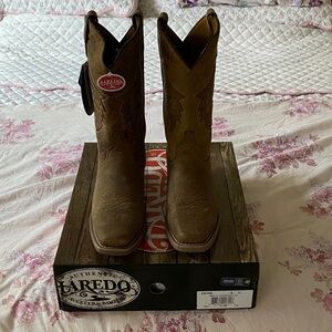 Laredo Tan Western Boots with Leaf Stitching
